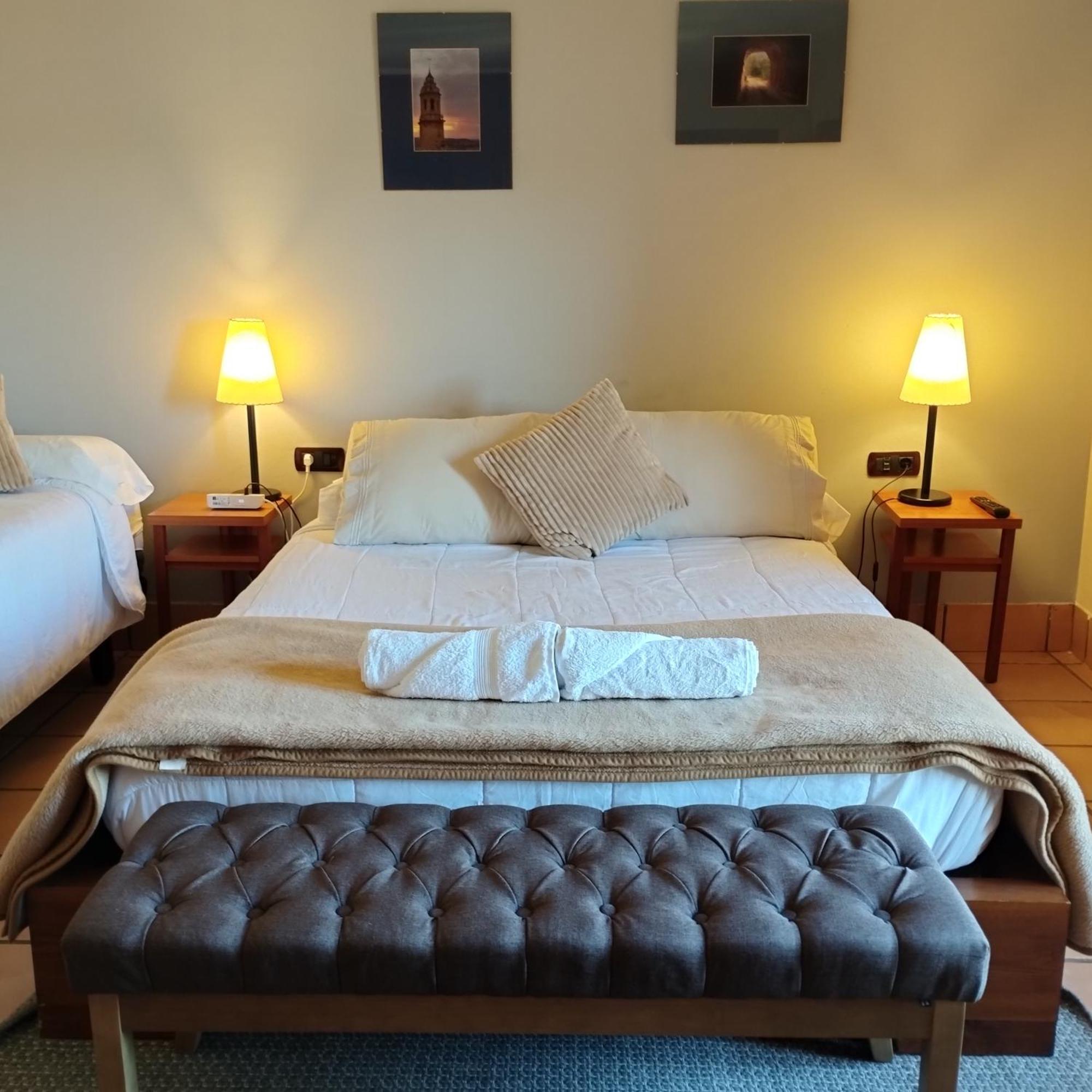 Hostal Tastavins Пеньярроия-де-Таставинс Экстерьер фото