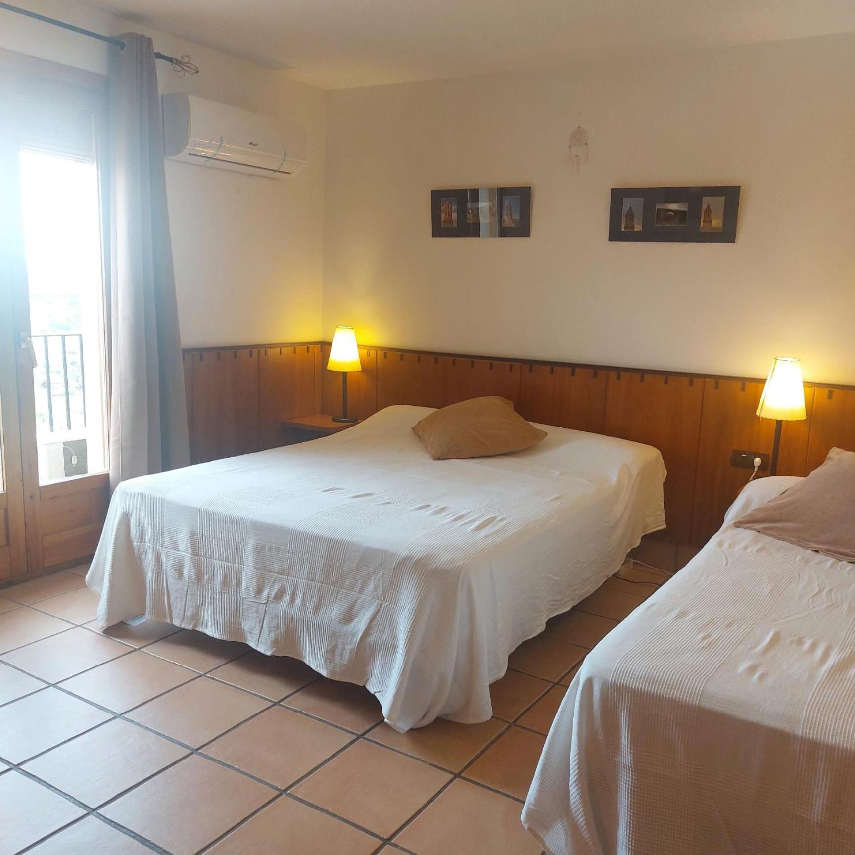 Hostal Tastavins Пеньярроия-де-Таставинс Экстерьер фото